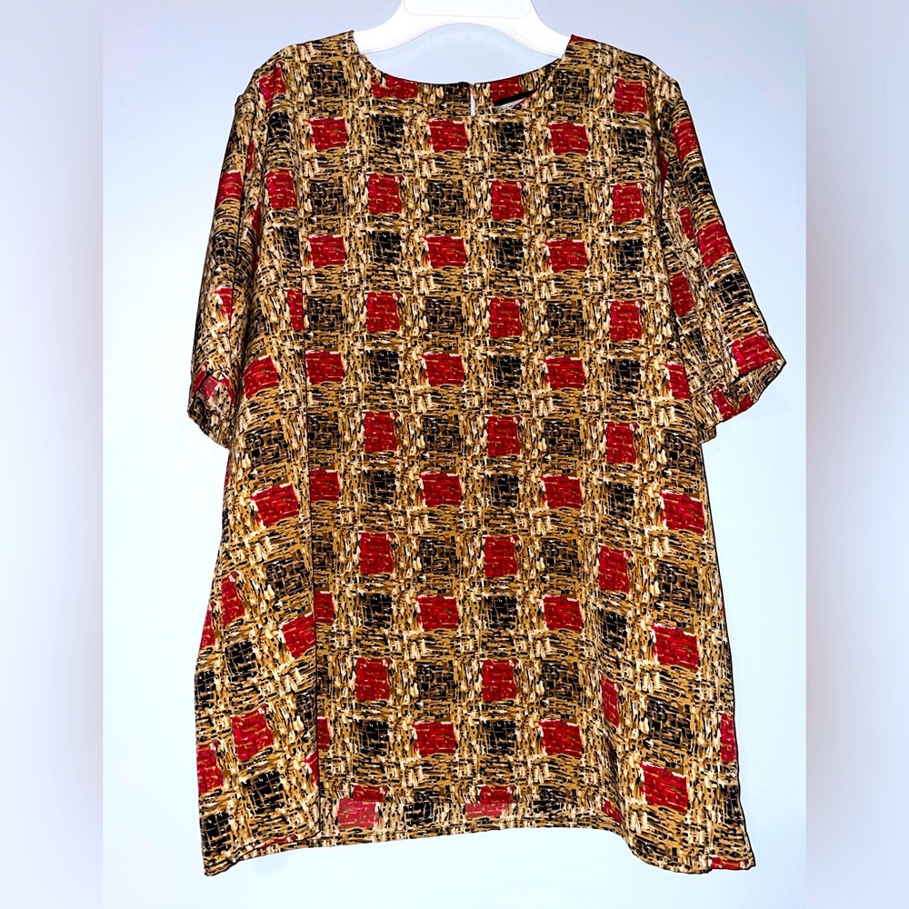 🧸Notations Geometric Patterned Top in Red and Black
